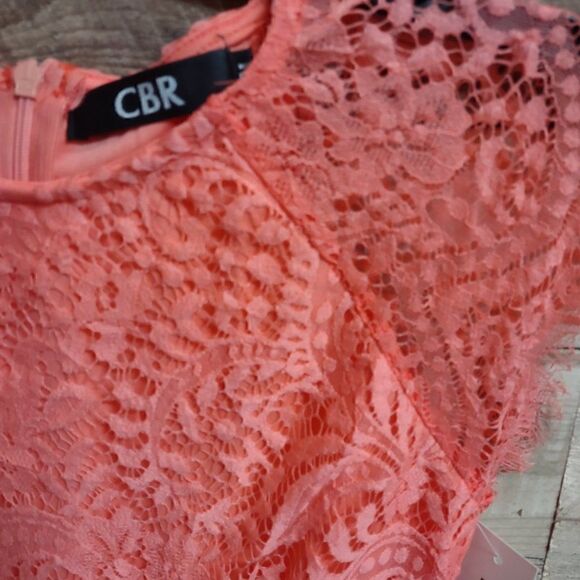CBR Exclusive Collection Coral Lace Juniors Dress (M) - Short Sleeve - NWT - Picture 2 of 3